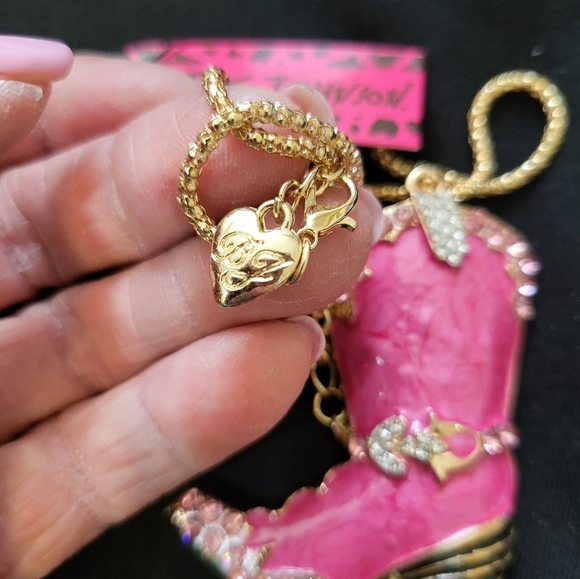 Betsey Johnson Pink and Gold Boot Necklace New - Picture 3 of 7